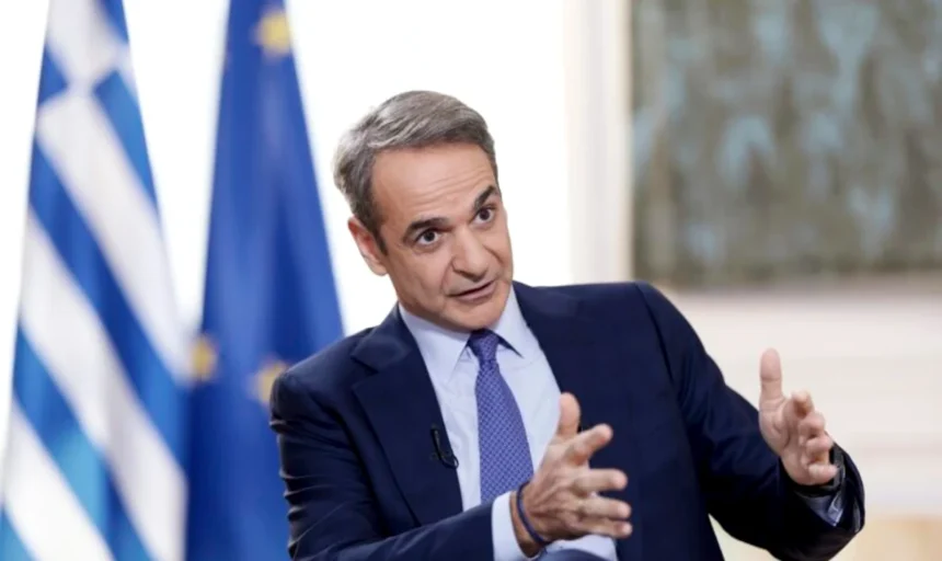 Μητσοτάκης: Τα κόμματα να προσέλθουν στον διάλογο για το Σύνταγμα χωρίς δογματισμούς – Μηδενική ανοχή στους διακινητές μεταναστών