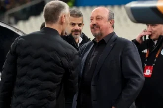 Μπενίτεθ: «Να αλλάξουμε προσέγγιση στο πρωτάθλημα»