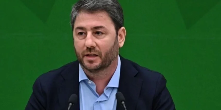 Ν. Ανδρουλάκης στο ΤikTok: «Κάτω Ιταλία twelve points»