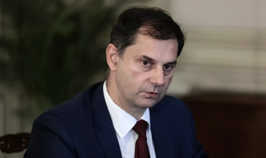 Ο Χάρης Θεοχάρης θα εκπροσωπήσει την Ελλάδα στο Συμβούλιο Ειρήνης για τη Γάζα