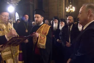 Ο Οικουμενικός Πατριάρχης Βαρθολομαίος στη Θεία Λειτουργία στον Ι.Ν. Αγίας Σοφίας (βίντεο)