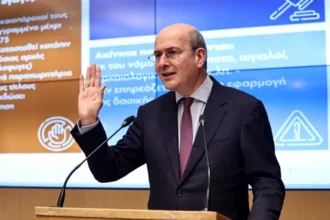 Oι 14 παρεμβάσεις για «ένα κράτος πιο φιλικό στους πολίτες» – Με μοντέλο ΕΦΚΑ οι συναλλαγές με το δημόσιο