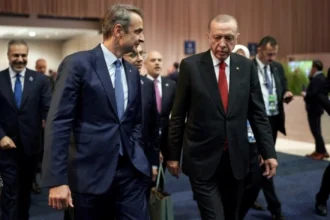 Οι υπουργοί που θα συνοδεύσουν τον Μητσοτάκη στην Άγκυρα για τη συνάντηση με τον Ερντογάν την Τετάρτη