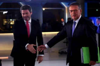 Πορτογαλία: Σαρωτική νίκη του μετριοπαθούς σοσιαλιστή υποψηφίου στις προεδρικές εκλογές έναντι του υποψηφίου της άκρας δεξιάς