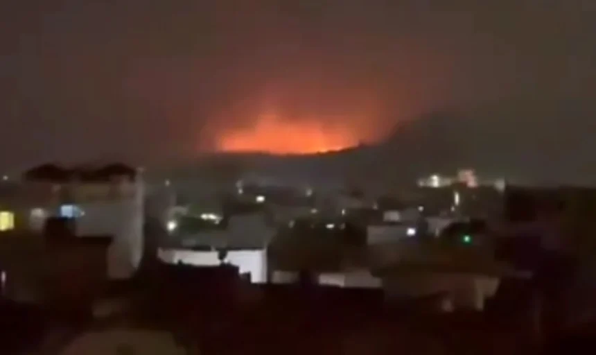 Σε εμπόλεμη κατάσταση Αφγανιστάν- Πακιστάν: Βομβαρδισμοί στην Καμπούλ μετά από χτυπήματα Ταλιμπάν στα σύνορα, πάνω από 130 νεκροί