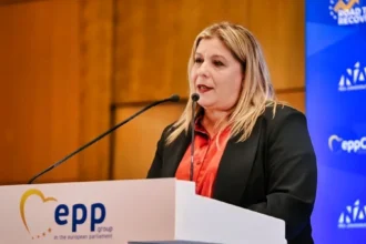 Συρεγγέλα : Στο τέλος θα μας πούνε ότι η Νέα Δημοκρατία έβαλε την ΠΑΣΚΕ να υπερασπιστεί τον κ. Παναγόπουλο
