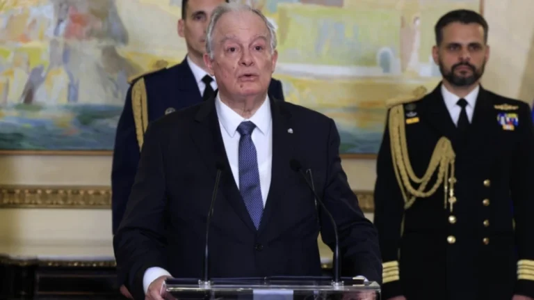 Κωνσταντίνος Τασούλας: «Η πολιτική δεν μου επέτρεψε να είμαι ο σύζυγος και ο πατέρας που θα ήθελα»