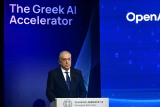Θεοδωρικάκος: Η Ελλάδα γρήγορη στην κούρσα της τεχνητής νοημοσύνης