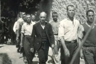 Το υπουργείο Πολιτισμού κήρυξε μνημείο το σύνολο της συλλογής φωτογραφιών των 200 της Καισαριανής