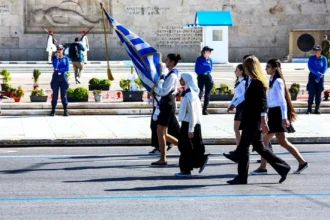 25η Μαρτίου: Μαθητική παρέλαση σήμερα, στρατιωτική παρέλαση αύριο στην Αθήνα