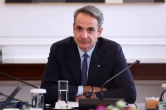 Ανακοινώνεται το πλαφόν κέρδους σε ράφια και αντλίες κατά των φαινομένων αισχροκέρδειας λόγω πολέμου