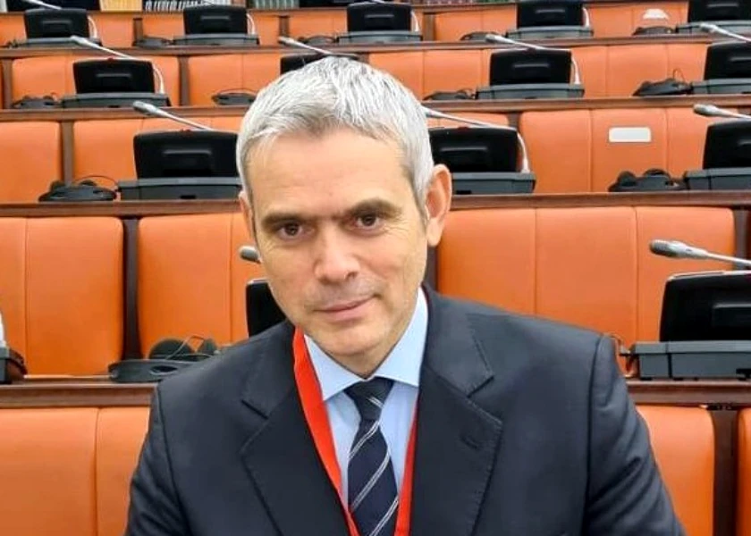 Αντίστροφη μέτρηση για την αύξηση του κατώτατου μισθού σε ιδιωτικό και δημόσιο τομέα – Ισχύει από 1η Απριλίου
