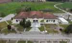 Ένταση πριν την έναρξη της δίκης για τα Τέμπη: “Ανοίξτε τα στόματα, θα σε σκίσω με τα χέρια μου”, φώναζαν συγγενείς
