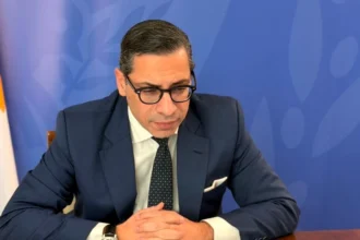 Έντονο ενδιαφέρον στη Βρετανία για την κατάσταση στην Κύπρο: «Η ζωή συνεχίζεται κανονικά» αναφέρει ο ΥΠΕΞ, Κωνσταντίνος Κόμπος