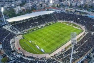Επεισόδια στα δημοσιογραφικά της Τούμπας – Η αστυνομία μετέφερε στην αίθουσα Τύπου τους δημοσιογράφους