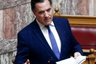 Γεωργιάδης για Κωνσταντοπούλου: Είναι ένα κινητό φαινόμενο χυδαιότητας, κάνει bullying σε όποιον βλέπει μπροστά της