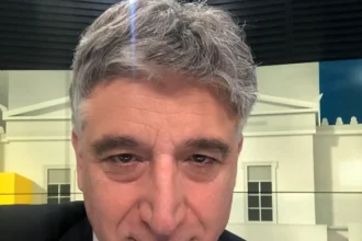 Γιώργο Αποστολόπουλος: Περί της “διεύρυνσης” του ΠΑΣΟΚ