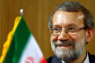 Guardian: Γιατί ο θάνατος Λαριτζανί είναι μεγαλύτερη απώλεια για το Ιράν από αυτή του Χαμενεΐ