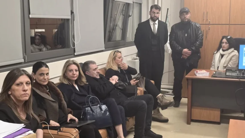 Η ανάρτηση της Μαρίας Καρυστιανού από τα δικαστήρια για τη δίκη για τα βίντεο των Τεμπών
