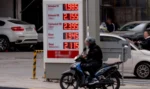Καύσιμα: «Λευκός καπνός» με voucher 3.000€ και τέλος στο πλαφόν – Προς αναστολή οι κινητοποιήσεις