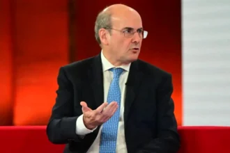 Κωστής Χατζηδάκης: Η αντιπολίτευση υπερασπίζεται το βαθύ κράτος αντί για τους ανυπεράσπιστους πολίτες