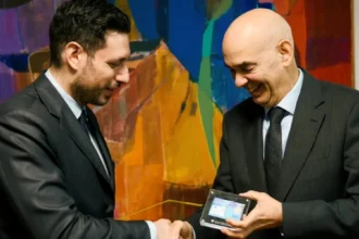 Κυρανάκης με τον Κύπριο ομόλογό του: «Μου ζήτησε να μεταφέρω ευχαριστίες στην Ελληνική κοινωνία για τη στήριξή της»