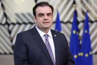 Κυριάκος Πιερρακάκης: «Πρέπει να εστιάσουμε στο πώς θα στηρίξουμε τα νοικοκυριά, τις επιχειρήσεις και τους πολίτες»