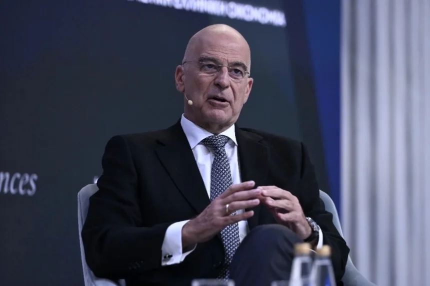 Νίκος Δένδιας: Mεταβαίνει στα Ηνωμένα Αραβικά Εμιράτα – Στο επίκεντρο των συνομιλιών οι εξελίξεις στη Μέση Ανατολή