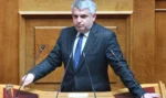 Ο Οδυσσέας Κωνσταντινόπουλος παραδίδει την έδρα στο ΠΑΣΟΚ και παραιτείται από βουλευτής