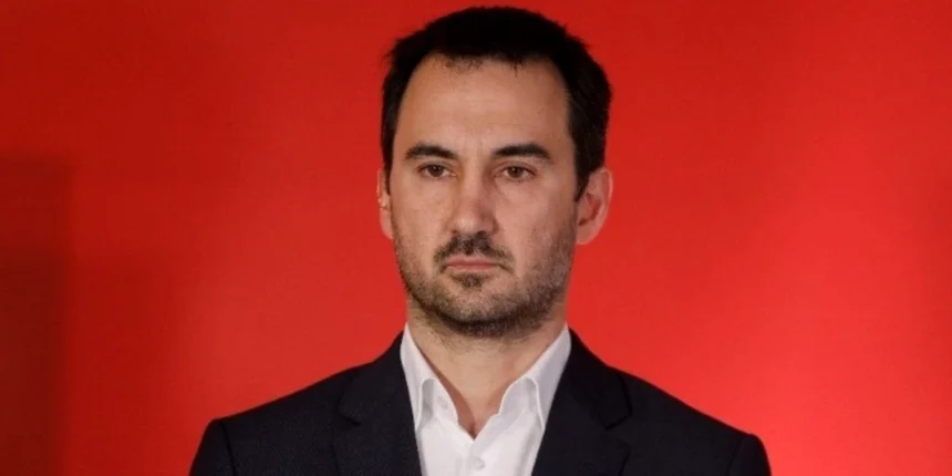 Παραιτείται από πρόεδρος της Νέας Αριστεράς ο Αλέξης Χαρίτσης – Ο Γαβριήλ Σακελλαρίδης αναλαμβάνει προσωρινά τη θέση του