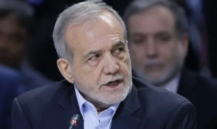 Πρόεδρος Ιράν: Δεν παραδινόμαστε, δεν θα επιτεθούμε σε γειτονικές χώρες εκτός αν το κάνουν πρώτες