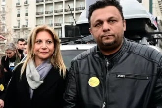 Ρούτσι για Καρυστιανού στη συγκέντρωση για τα Τέμπη: Την παρακαλούσα να μιλήσει, αλλά δεν ήθελε να περιμένει άλλο