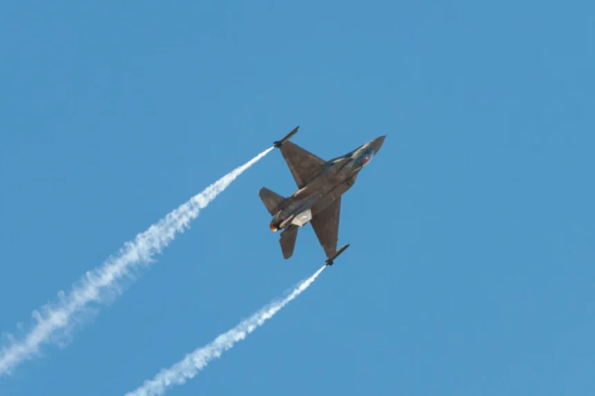 Αιγαίο: Μπαράζ παραβιάσεων από τουρκικά F-16