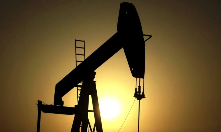 Άλμα 11% στο πετρέλαιο μετά τις απειλές Τραμπ για χτυπήματα σε εργοστάσια ηλεκτρισμού