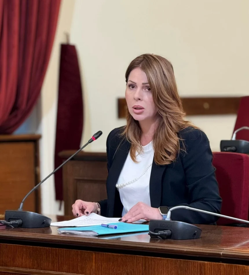 Άρση ασυλίας: «Δεν έχω τίποτα να φοβηθώ» – Η Κατερίνα Παπακώστα ζητά να κριθεί από τη Δικαιοσύνη