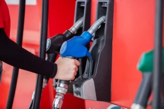 Fuel Pass: Έως 30 Απριλίου οι αιτήσεις – Υποβολή και σε ΚΕΠ