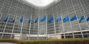 Η Κομισιόν ετοιμάζει γραμμή άμυνας για την πιθανότητα ενεργειακού σοκ από τη Μέση Ανατολή