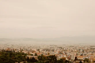 Καιρός: Έρχεται εβδομάδα με ανέμους, βροχές και αφρικανική σκόνη