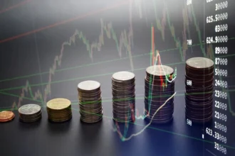 Κέρδη άνω του 1% στο Χρηματιστήριο κόντρα στο αρνητικό κλίμα των διεθνών αγορών και στις απειλές Τραμπ
