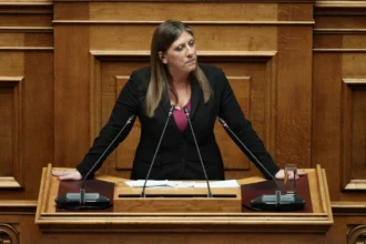 Κωνσταντοπούλου: «O κόσμος συζητάει ολοένα και περισσότερο πώς θα φύγει αυτή η κυβέρνηση»