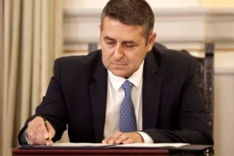 Μυλωνάκης: Υπεβλήθη σε εμβολισμό ανευρύσματος – Πήγε καλά, σοβαρή αλλά ελεγχόμενη η κατάστασή του
