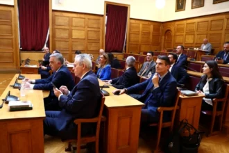 «Ναι» στην άρση ασυλίας για τους 11 της Νέας Δημοκρατίας από την Επιτροπή Δεοντολογίας 
