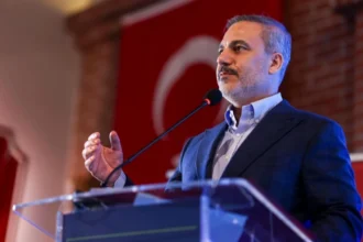 Νέα επίθεση Φιντάν κατά της Ελλάδας: Η συμμαχία της με το Ισραήλ είναι απειλή για την Τουρκία και τις μουσουλμανικές χώρες