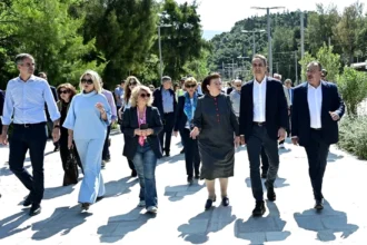 Ο Κυριάκος Μητσοτάκης στη Βασιλίσσης Όλγας για τα έργα ανάπλασης: Ένα όραμα δεκαετιών σήμερα έχει γίνει πραγματικότητα