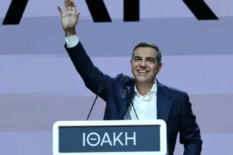 Ο Τσίπρας από το Ηράκλειο στην παρουσία της Ιθάκης: «Η νίκη του ΟΦΗ, μήνυμα για την κοινωνία μας»