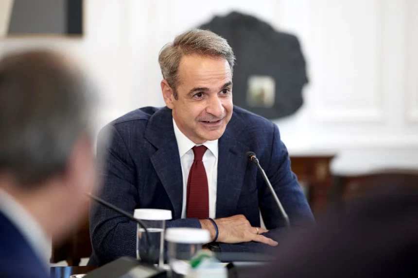 Οι ανακοινώσεις του Πρωθυπουργού για τα νέα μέτρα στήριξης μετά το υπερπλεόνασμα των 12,1 δισ. ευρώ