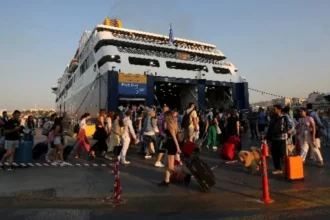 Πανελλαδική απεργία σε όλες τις κατηγορίες των πλοίων την Πρωτομαγιά – Αλλαγές στα ακτοπλοϊκά δρομολόγια