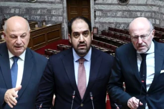 Παραιτήθηκαν από υπουργοί οι Κεφαλογιάννης, Τσιάρας και Βαρτζόπουλος – Σήμερα οι ανακοινώσεις του ανασχηματισμού