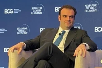 Πιερρακάκης από Ουάσιγκτον: «Προχωράμε σε μεταρρυθμίσεις όχι κάθε μήνα, αλλά κάθε εβδομάδα»