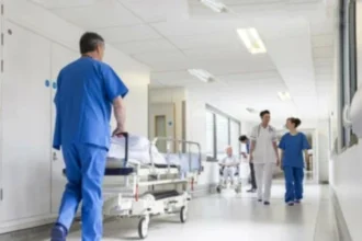 Πολιτική αντιπαράθεση για το θέμα του ΕΣΥ μεταξύ Α. Γεωργιάδη, ΠΑΣΟΚ, ΣΥΡΙΖΑ και ΟΕΝΓΕ